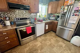 84 Middle Turnpike W, Manchester, CT 06040 - Photo 6