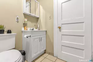 34 Hayes St, Bridgeport, CT 06608 - Photo 6