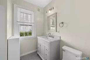 89 Maplewood Ave, West Hartford, CT 06119 - Photo 10