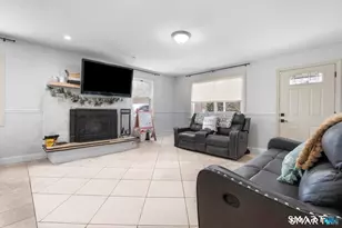 416 Chestnut Hill Ave, Waterbury, CT 06704 - Photo 2