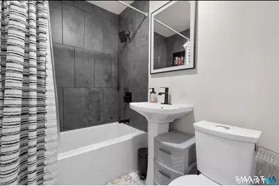 416 Chestnut Hill Avenue, Waterbury, CT 06704 - Photo 8