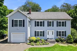 5 Main Dr, Brookfield, CT 06804 - Photo 1