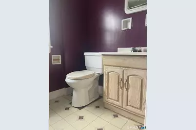 1924 Stratfield Road, Fairfield, CT 06825 - Photo 16