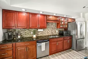 20 Wolf Hill Rd, Wolcott, CT 06716 - Photo 14