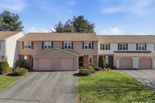 38 Butternut Ln, Rocky Hill, CT 06067 - Photo 2