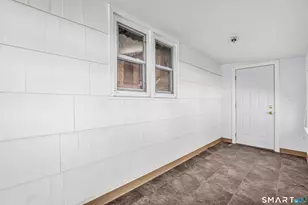 86 Roosevelt Ave, West Haven, CT 06516 - Photo 24