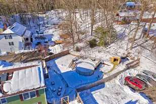 28 Beacon St, Beacon Falls, CT 06403 - Photo 34