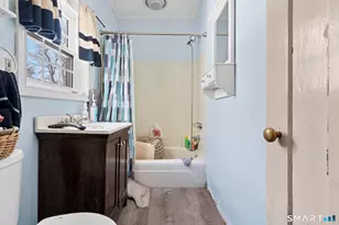 121 Cedar St, Norwich, CT 06360 - Photo 24