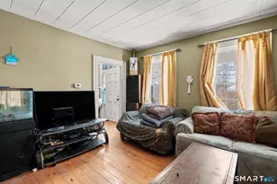 121 Cedar St, Norwich, CT 06360 - Photo 16