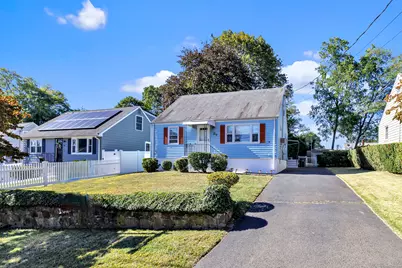 37 Herald Avenue, Bridgeport, CT 06606 - Photo 4