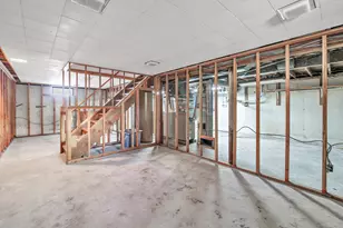 37 Herald Ave, Bridgeport, CT 06606 - Photo 34