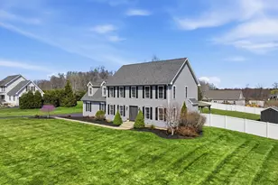 5 Hemlock Dr, East Windsor, CT 06016 - Photo 2