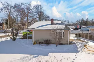 15 Ferndale Pl, Stratford, CT 06614 - Photo 38