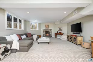 15 Waterbury Ln, Darien, CT 06820 - Photo 34