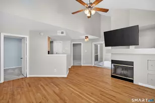 167 Carriage Crossing Ln, Middletown, CT 06457 - Photo 6