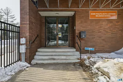 160 Mohegan Drive, West Hartford, CT 06117 - Photo 4