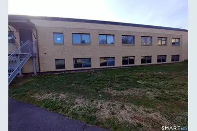 160 Mohegan Drive, West Hartford, CT 06117 - Photo 2