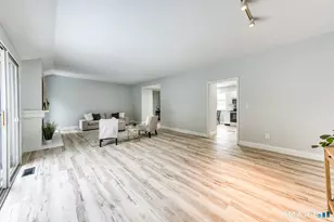 170 Heritage Vlg, Southbury, CT 06488 - Photo 4