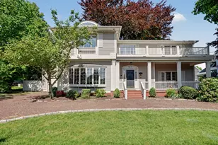 152 W River St, Milford, CT 06460 - Photo 1