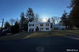 654 Laurel St Unit 1 St, East Haven, CT 06512 - Photo 1