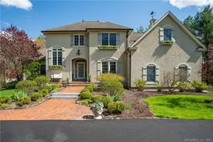 56 Brittany Ln, Somers, CT 06071 - Photo 2