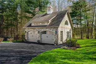 56 Brittany Ln, Somers, CT 06071 - Photo 4