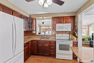 267 Chester St, East Hartford, CT 06108 - Photo 8