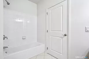 1025 Country View Rd, Danbury, CT 06810 - Photo 22