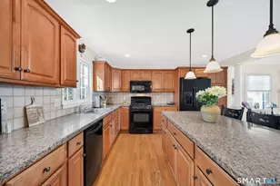 5 South Holw, East Hampton, CT 06424 - Photo 8