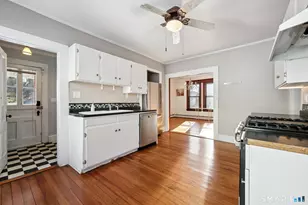 56 Whitney St, Hartford, CT 06105 - Photo 18