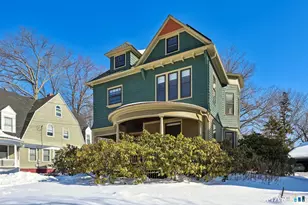 56 Whitney St, Hartford, CT 06105 - Photo 2