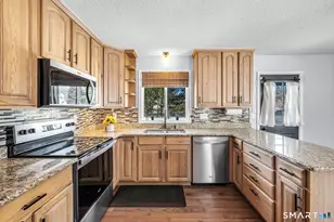 315 East Street S, Suffield, CT 06078 - Photo 8