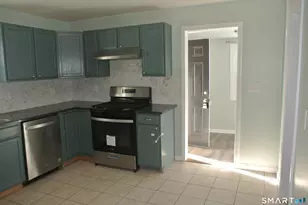 492 W River St, Milford, CT 06461 - Photo 2