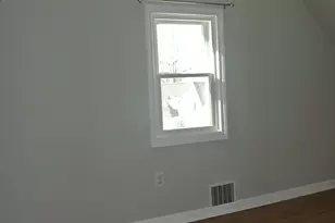 492 W River St, Milford, CT 06461 - Photo 14