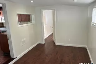 68 New St, Seymour, CT 06483 - Photo 4