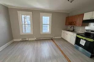 143 Congress Ave, Waterbury, CT 06708 - Photo 4