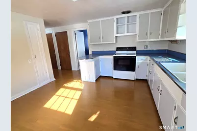 134 Camp Street, Plainville, CT 06062 - Photo 6