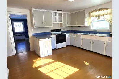 134 Camp Street, Plainville, CT 06062 - Photo 10