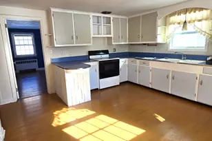 134 Camp St, Plainville, CT 06062 - Photo 10