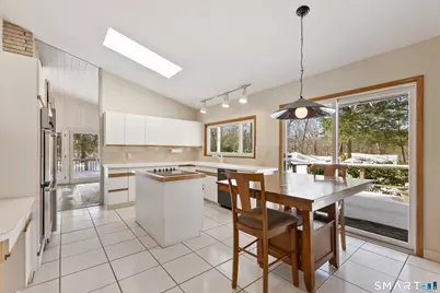 5 Old Wagon Road, Stamford, CT 06903 - Photo 14