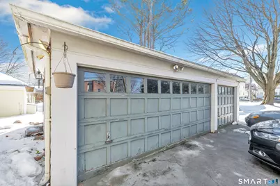 22 Monroe Street, Bridgeport, CT 06605 - Photo 4