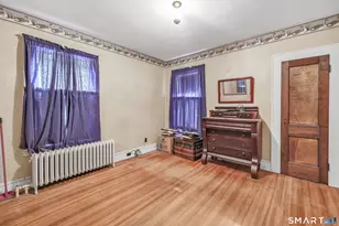 22 Monroe St, Bridgeport, CT 06605 - Photo 12