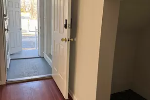 82 1st St, New Haven, CT 06519 - Photo 6