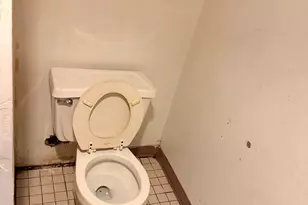 82 1st St, New Haven, CT 06519 - Photo 38