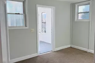 82 1st St, New Haven, CT 06519 - Photo 18