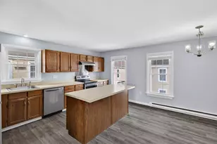 54 Rope Ferry Rd, Waterford, CT 06385 - Photo 4
