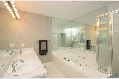 22 Meadowood Drive, New Milford, CT 06776 - Photo 20