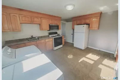 47 Park Street #2R, Stamford, CT 06902 - Photo 2