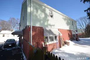 85 Alexander Dr, Bridgeport, CT 06606 - Photo 4