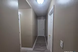 63 Seyms St, Hartford, CT 06120 - Photo 12